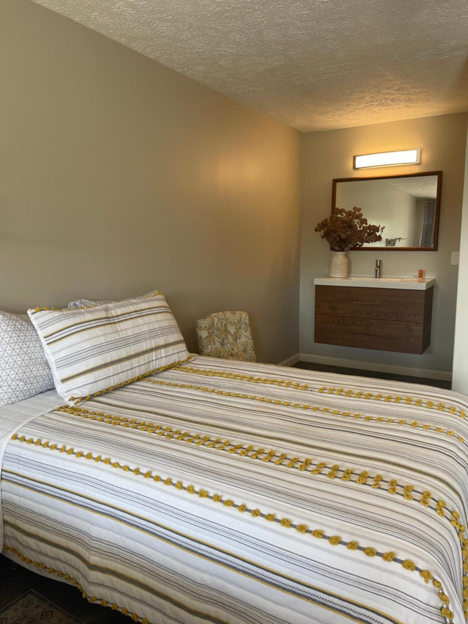 Glenora Hotel Lake Anna מראה חיצוני תמונה
